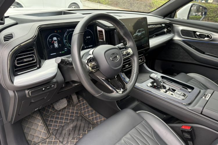 Used GAC Trumpchi GS8 2022 Double-Energy Series 2.0TM Two-Wheel Drive Prestige Edition (6 Seats)
