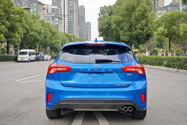 Used Ford Focus 2020 Hatchback EcoBoost 180 Automatic Trend Edition
