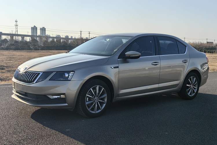 Used Skoda Octavia 2019 1.5L Automatic Comfort Edition