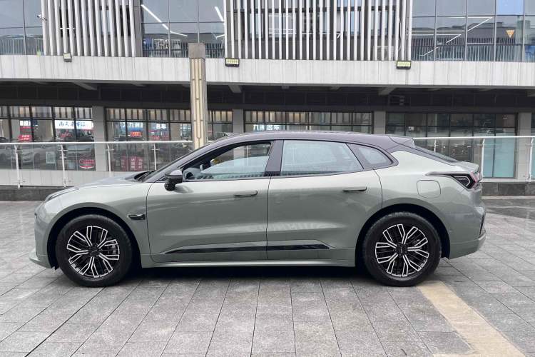 Used Zeekr 001 2024 WE Edition 100 kWh Rear-Drive