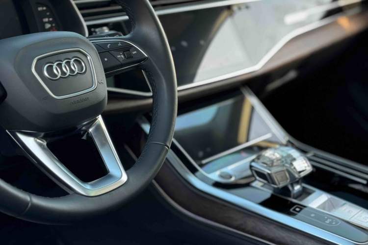 Used Audi Q7 2023 45 TFSI quattro S line Sport model
