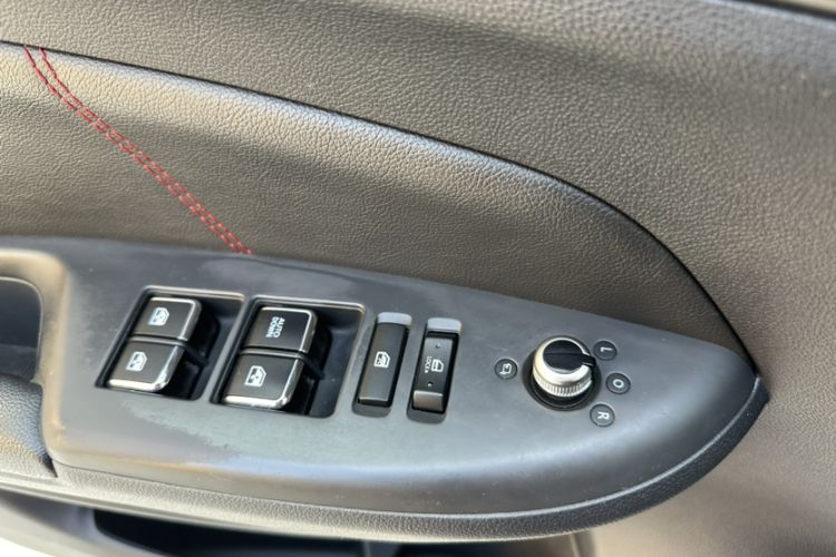 Used Changan CS75 2015 1.8T Automatic 4x4 Elite Model China V Standard
