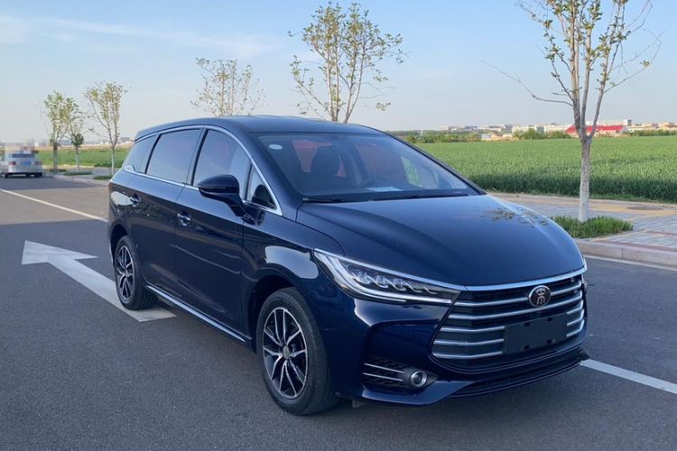 Used BYD Song MAX 2017 1.5T Manual Smart Connect Luxury 7-Seater