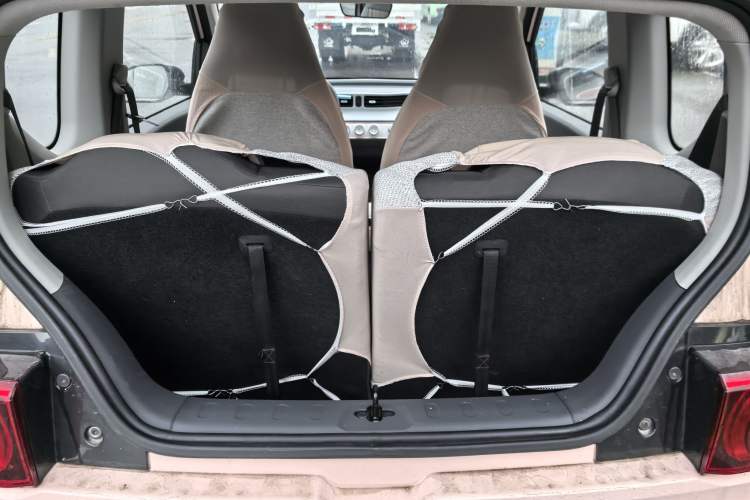 Used Wuling Hongguang MINIEV 2021 Macaron Premium Model – Lithium Iron Phosphate
