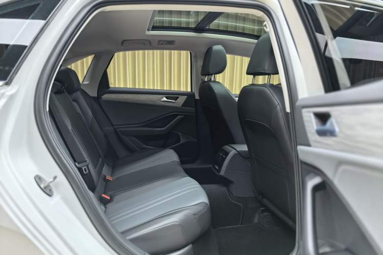 Used Volkswagen Sagitar 2026 Model 30 Million Units Selected 300TSI DSG Surpassing Edition
