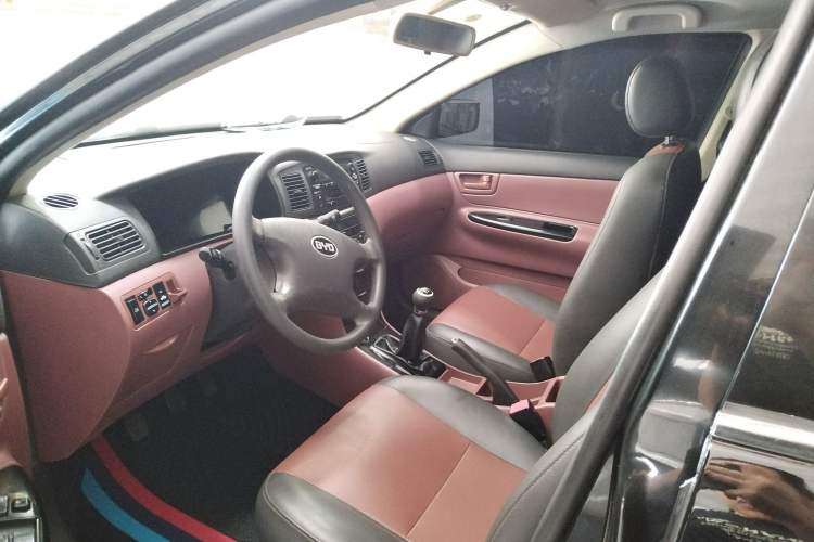 Used BYD F3 2012 Energy-Saving Edition 1.5L Manual Comfort Model
