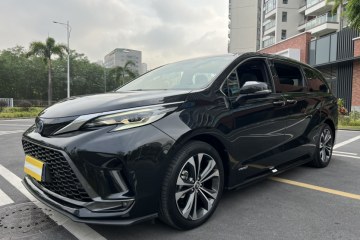 Used Toyota Granvia 2022 2.5L Hybrid Flagship Edition