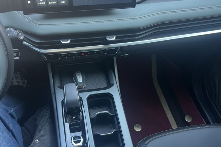 Used Geely Auto Haoyue L 2023 2.0T DCT Prestige Edition
