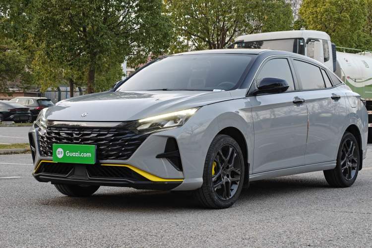 Used Dongfeng Aeolus Yixuan 2023 Mach Edition 1.5T Automatic Dream-Chasing Rider Version