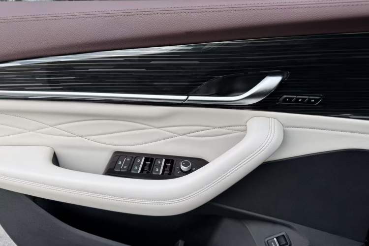 Used Geely Auto Monjaro L 2021 2.0TD DCT EVO Two-Wheel Drive Smart Luxury Version
