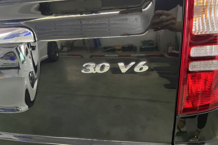 Used Mercedes-Benz Viano 2015 3.0L Partner Edition
