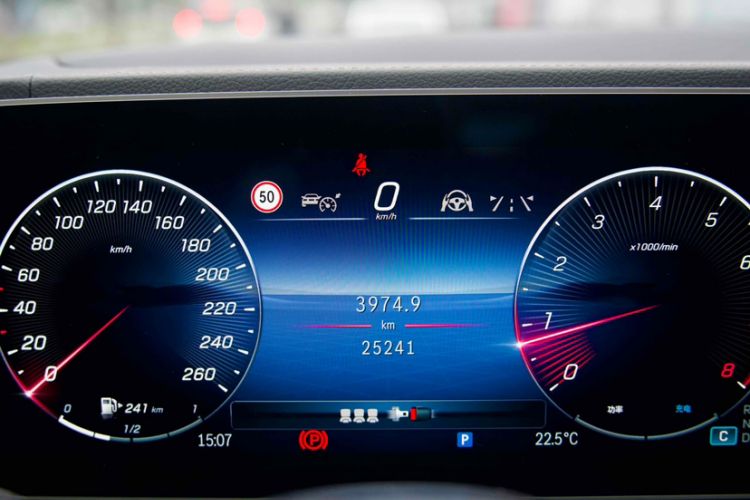 Used Mercedes-Benz GLE 2024 Refreshed GLE 350 4MATIC Stylish Edition
