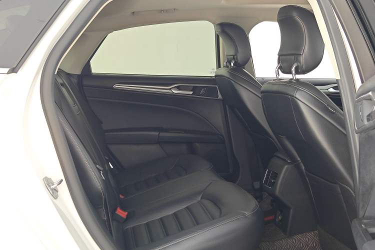 Used Ford Mondeo 2017 EcoBoost 180 Stylish Model
