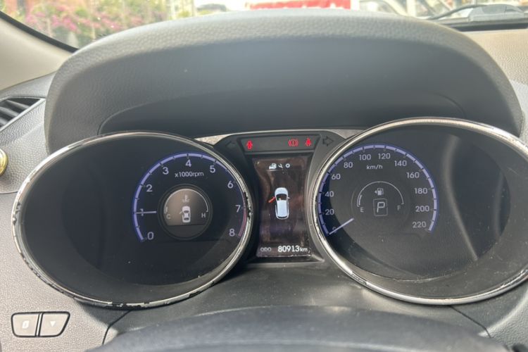 Used Hyundai ix35 2013 2.0L Automatic Two-Wheel Drive Leading GLX China IV Standard
