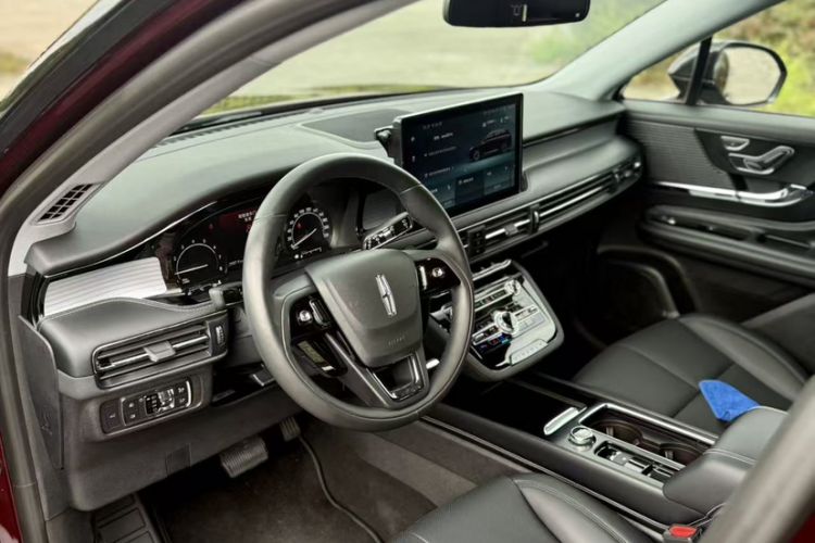 Used Lincoln Corsair 2020 2.0T Two-Wheel Drive Luxury Edition
