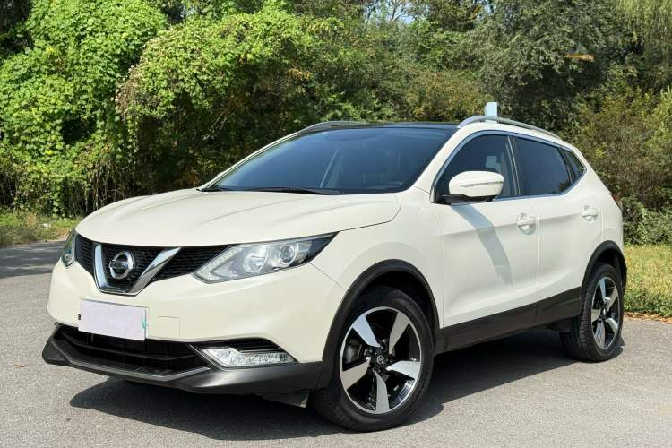 Used Nissan Qashqai 2016 2.0L CVT Luxury Edition
