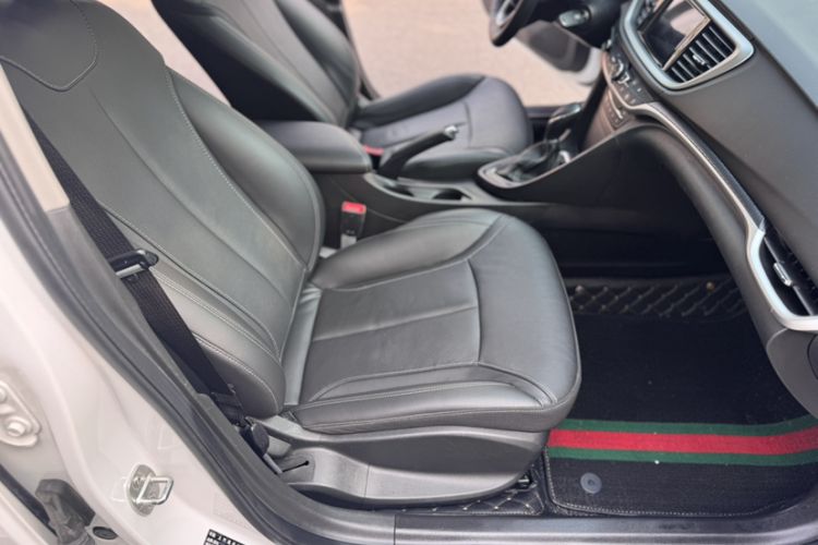 Used Buick Excelle GX 2019 18T Automatic Connected Elite Model China V Standard
