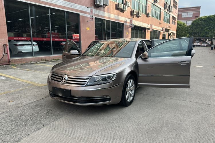 Used Volkswagen Phaeton 2014 3.0L Executive Model
