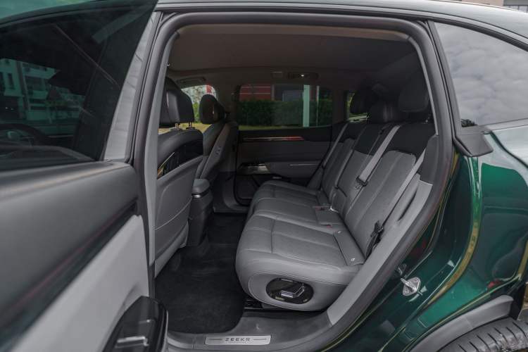 Used Zeekr 7X 2025 75 kWh Rear-Wheel Drive Intelligent Driving Version