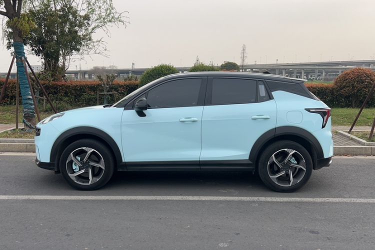 Used Lynk & Co 06 EM-P 2022 PHEV 84 km Range Pro Version
