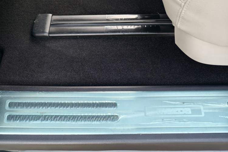 Used Mazda Mazda 8 2015 2.5L Flagship Edition