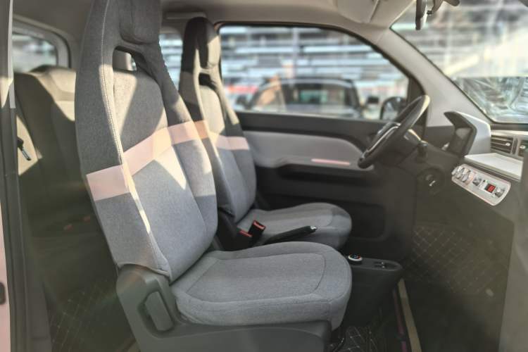 Used Wuling Hongguang MINIEV 2021 Macaron Premium Model – Lithium-NMC