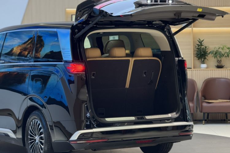 Used Denza D9 2024 DM-i 980 Four-Wheel Drive Prestige Model
