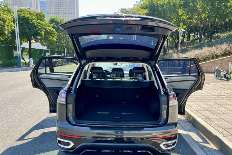 Used Volkswagen Tayron 2023 330TSI Two-Wheel-Drive R-Line High-Energy Version
