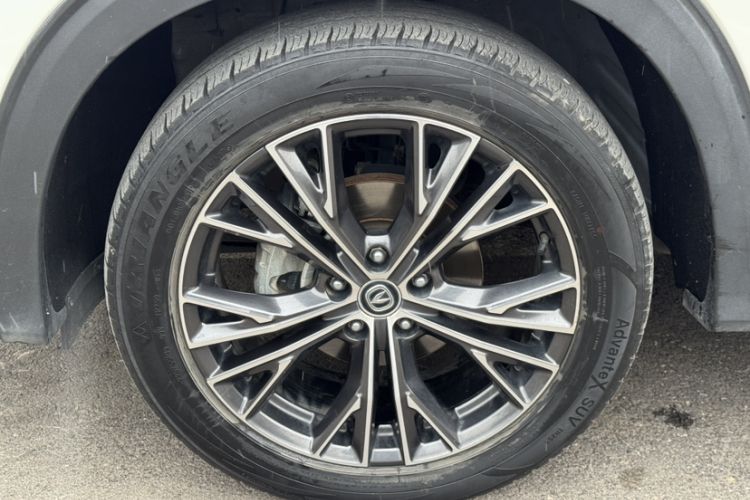 Used Changan CS85 COUPE 2023 1.5T DCT Luxury Version
