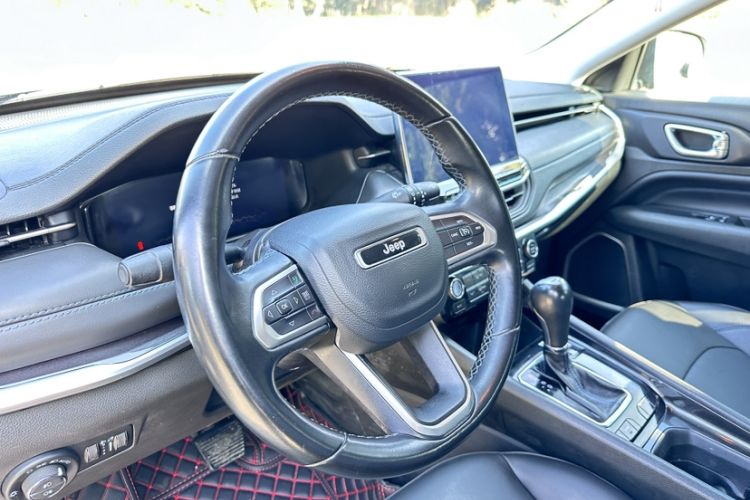 Used  Compass 2021 220T Automatic Elite Edition
