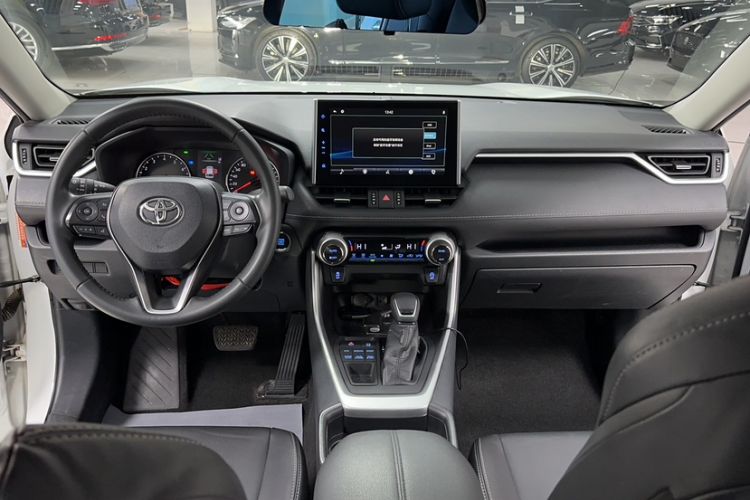 Used Toyota Wildlander 2021 2.0L CVT 4x4 Luxury Edition
