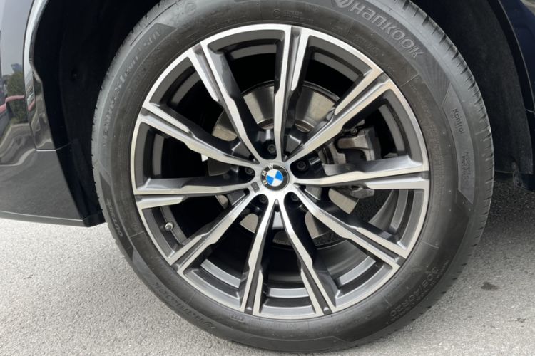 Used BMW X5 2022 Restyled xDrive 30Li Luxury Version M Sport Package
