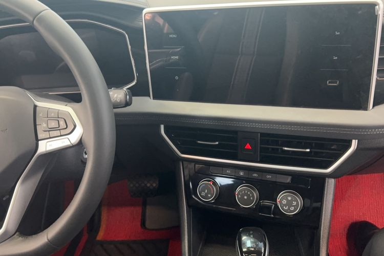 Used Volkswagen Sagitar 2023 300TSI DSG Flyover Edition
