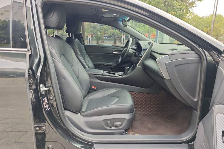 Used Toyota Avalon 2022 2.0L Luxury Edition
