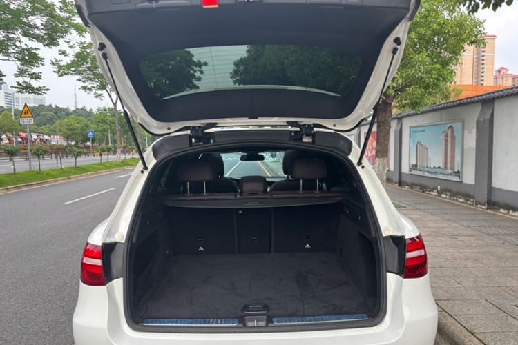 Used Mercedes-Benz GLC 2017 GLC 260 4MATIC Dynamic Edition