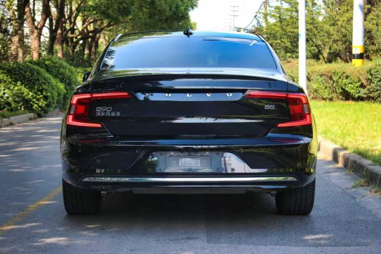 Used Volvo S90 2025 B5 Zhiyuan Luxury Edition