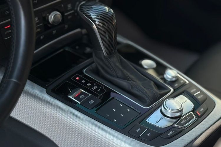 Used Audi A6 2015 3.0T allroad quattro
