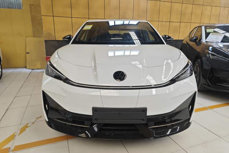 Used Volkswagen ID.UNYX 2024 Revised Pro Long-Range Version
