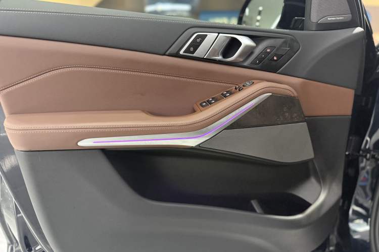 Used BMW X5 2021 xDrive40i Luxury Model with M Sport Package