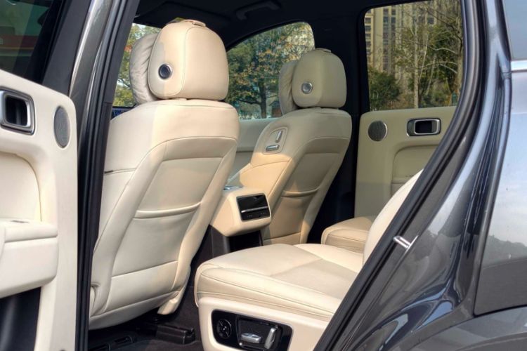 Used Li Auto L8 2023 Pro Model
