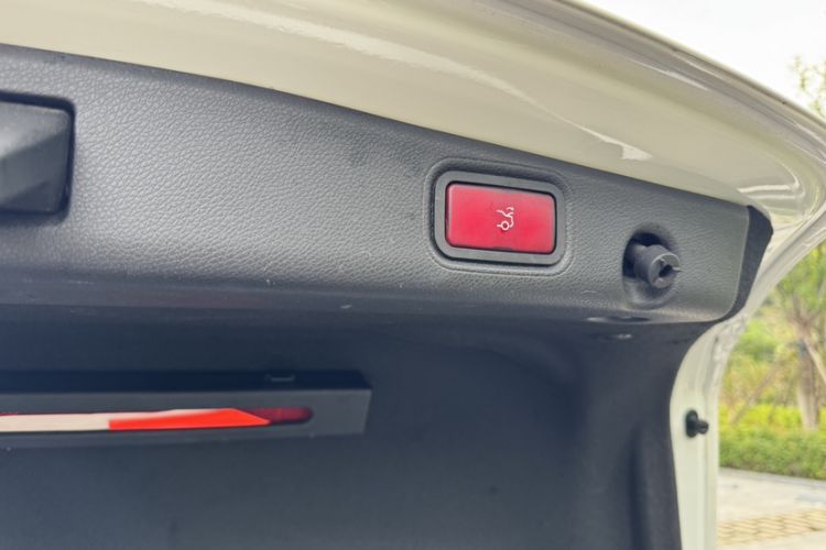 Used Mercedes-Benz E-Class 2017 E 300 L Luxury Model