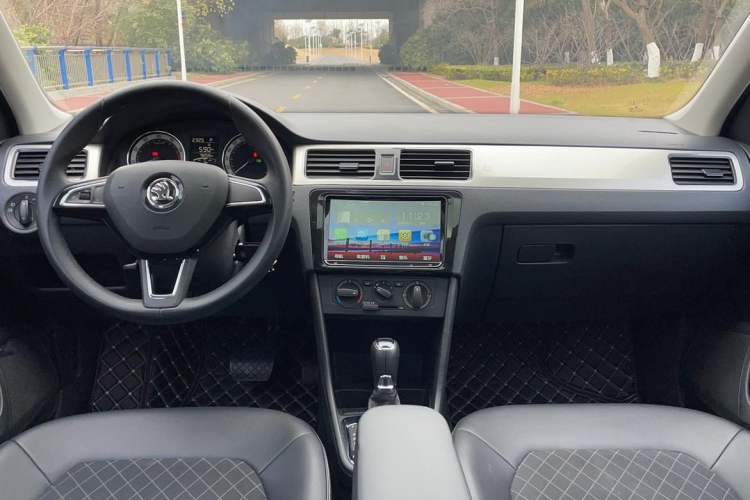 Used Skoda Rapid 2018 1.6L Automatic Comfort Edition
