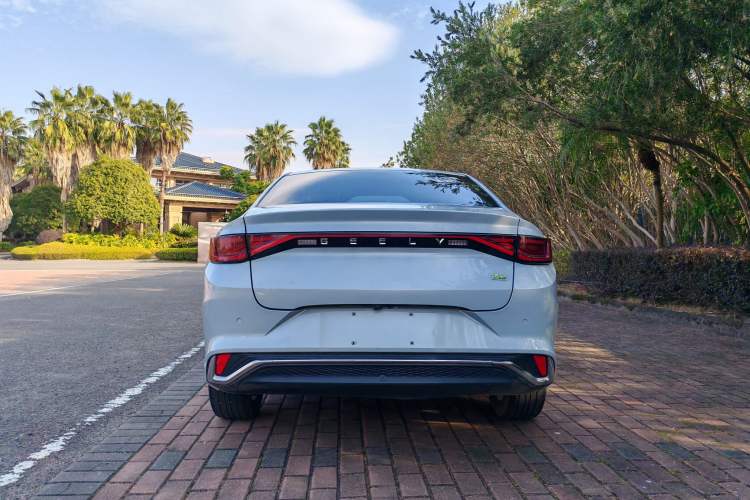 Used Geely Auto Emgrand L HiP 2022 1.5TD-DHT Pro 100KM Super Swift
