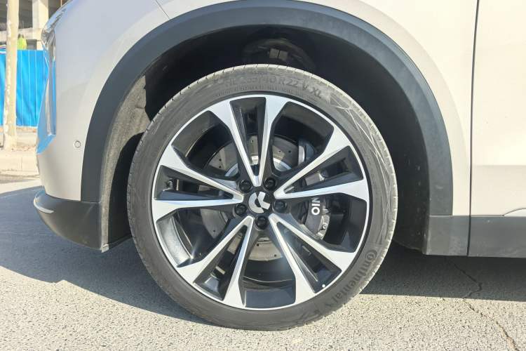 Used Nio ES8 2024 100kWh Signature Edition
