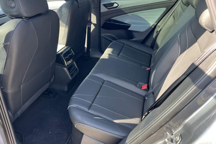 Used Volkswagen ID.4 X 2022 Pure Long-Range Edition
