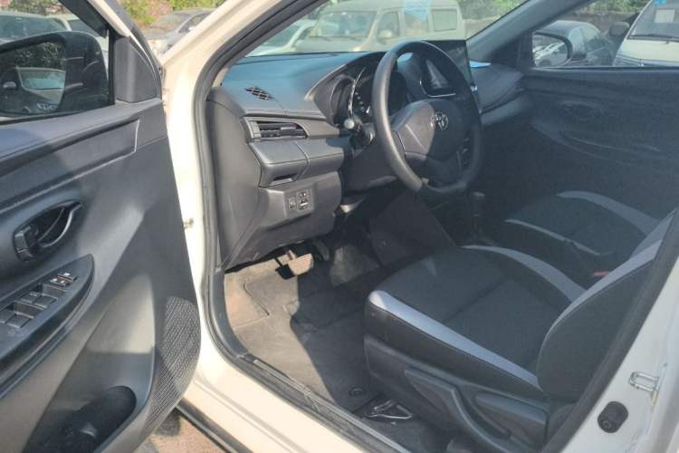 Used Toyota YARiS L 2020 X-Trail X 1.5L CVT Leading Edition
