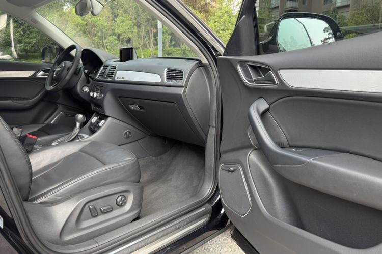 Used Audi Q3 2013 35 TFSI quattro Luxury Model
