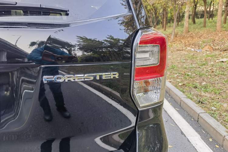 Used Subaru Forester 2016 2.0i Luxury Navigation Edition
