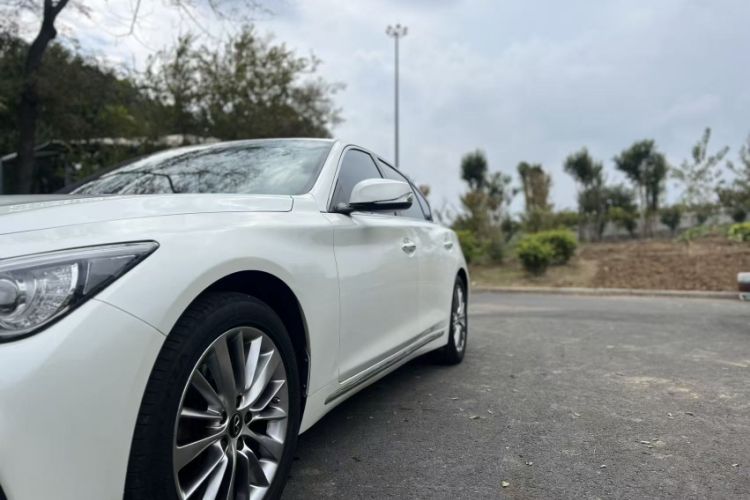 Used Infiniti Q50L 2018 2.0T Enjoyment Version China VI Standard
