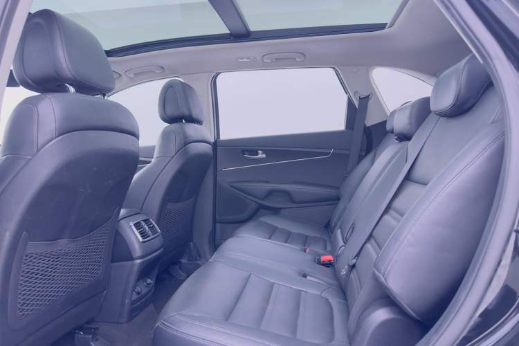 Used Kia Sorento 2016 Sorento L 2.4L Gasoline 4WD Custom Edition 7 Seats Emission Standard China V
